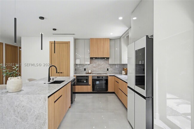 Building Photo - 12335 Griffing Blvd