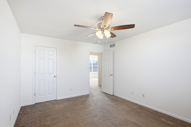 Building Photo - 3520 Prescott Dr