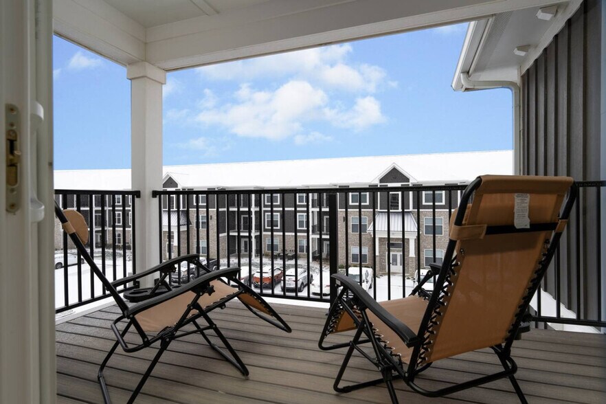 Building Photo - 5842 Leisure Ln