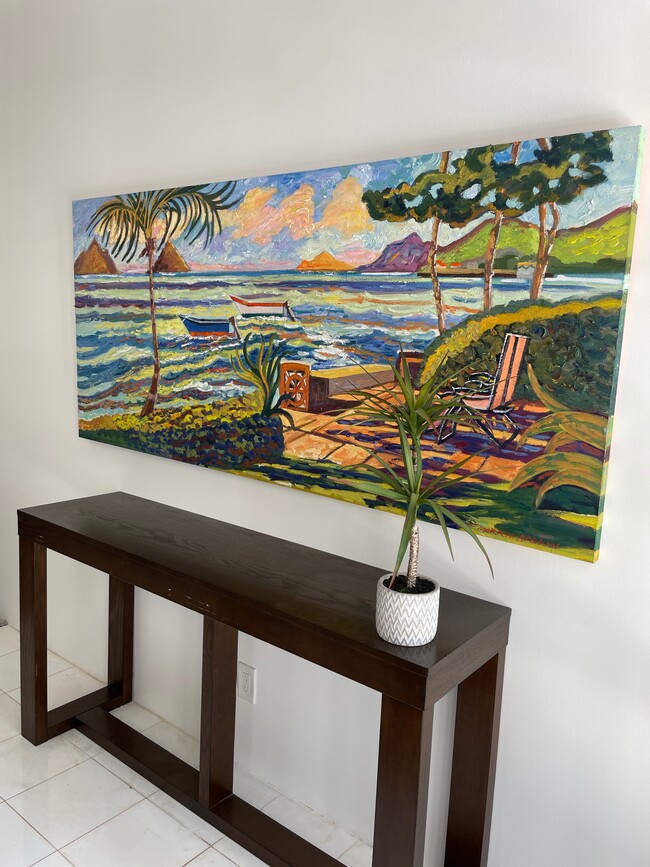Original Art by Hawaiian Artists - 335 Wailupe Cir