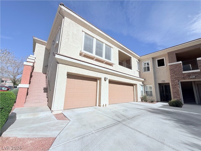 Building Photo - 10809 Garden Mist Dr