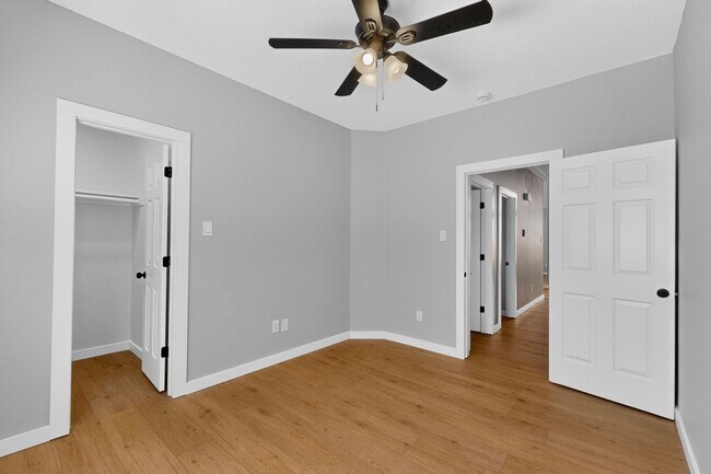 Building Photo - 7314 Gillon Dr