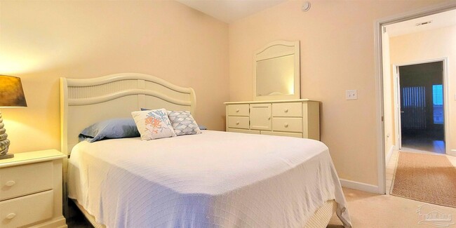 Building Photo - 510 Fort Pickens Rd
