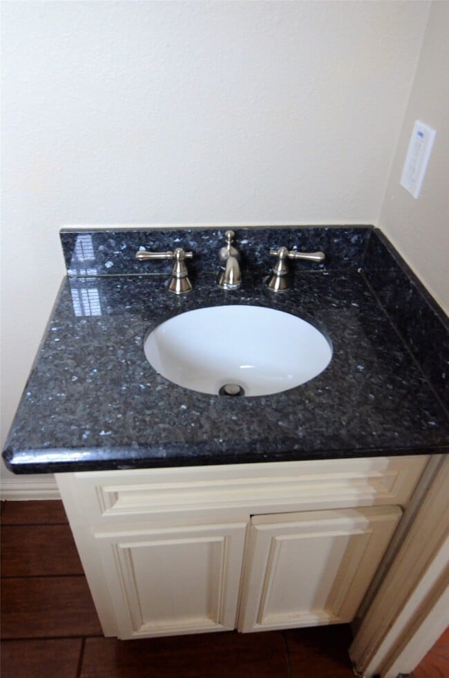 Building Photo - 7326 Eagle Pass St