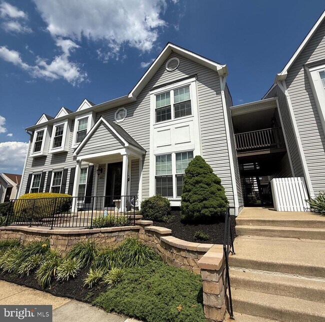 Building Photo - 7809 Harrowgate Cir