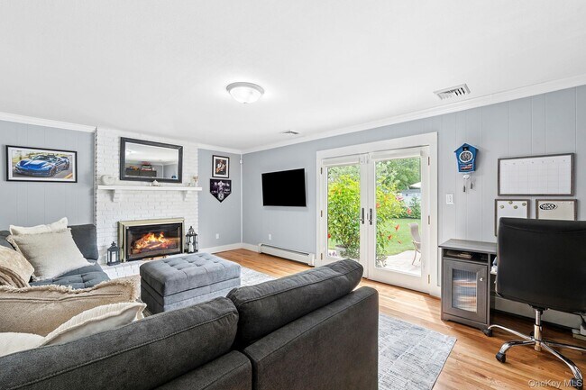 Building Photo - 48 Fanning Ave