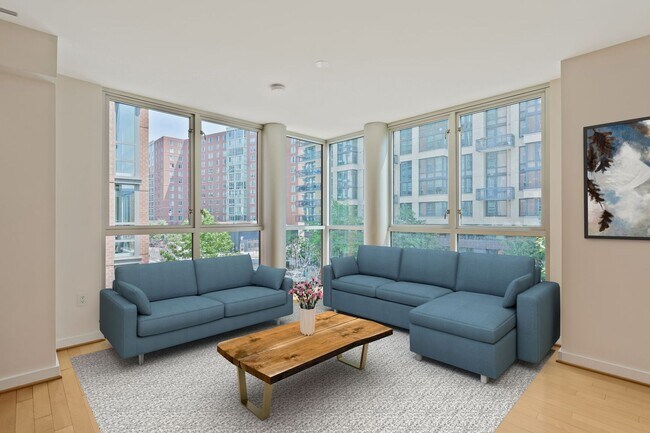 Building Photo - Modern 2br/2ba at Navy Yard