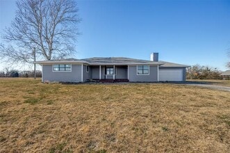 Building Photo - 226 Gln Mdws Dr