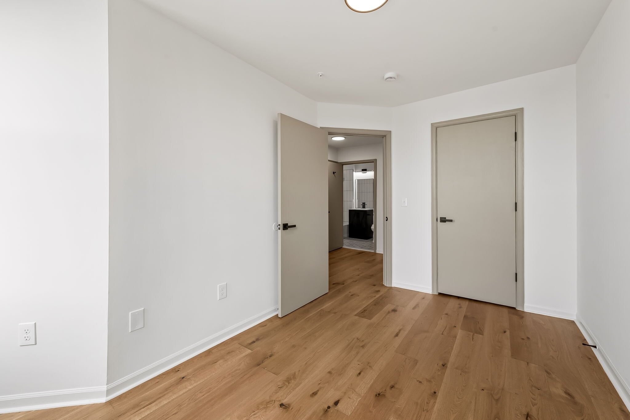 Building Photo - 1741 Park Ave
