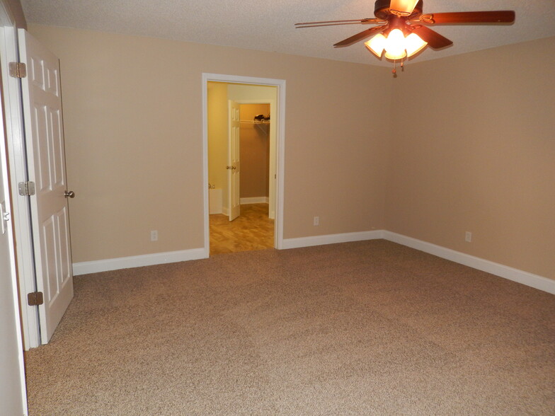 Large Bedrooms - 319 Southern Comfort Dr