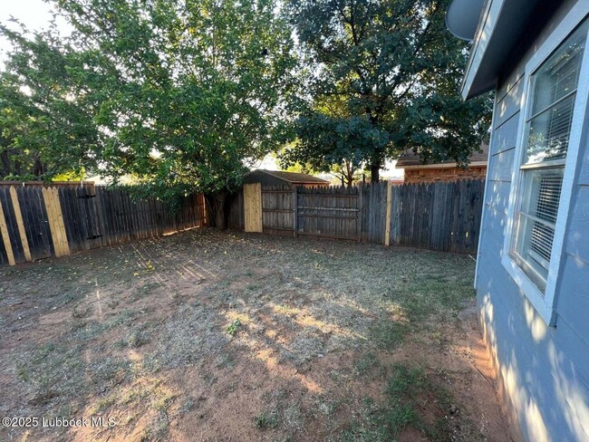 Building Photo - 9703 Belton Ave