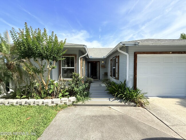 Building Photo - 14349 Courtney Woods Ln