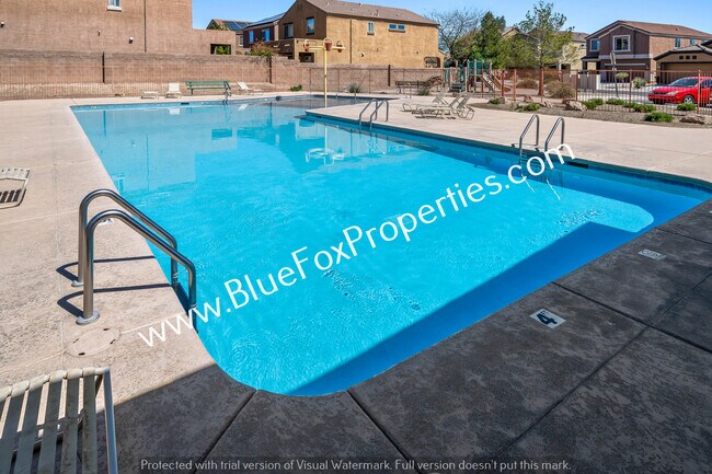 Building Photo - 8784 N Western Red Cedar Dr