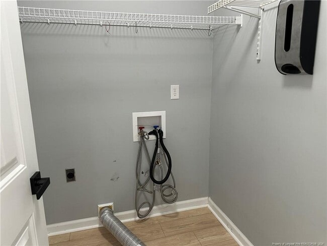 Building Photo - 6913 Timbercroft Ln