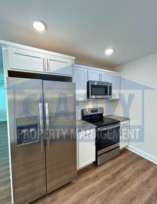 Building Photo - Newly constructed House w/ 3 Bedrooms!