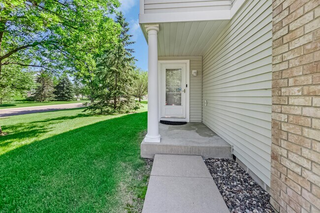 Building Photo - 15612 Float Ct