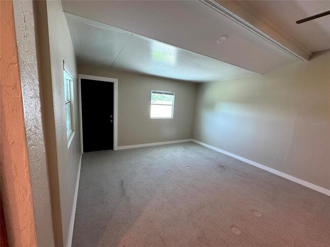 Building Photo - 5608 43rd Ave E