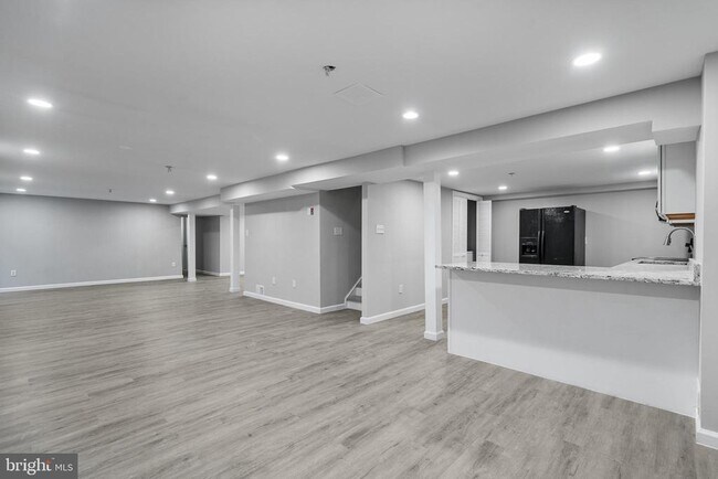 Building Photo - 7795 Penn Manor Ct