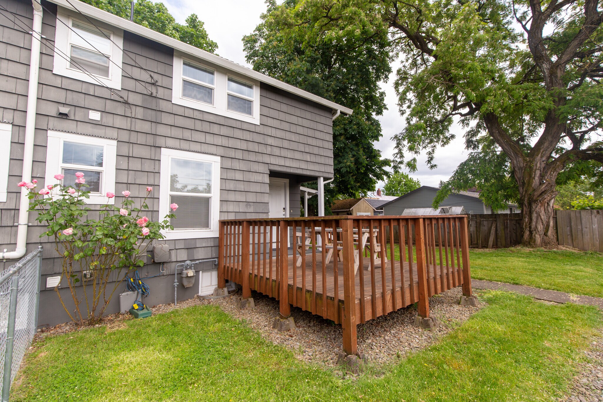 Building Photo - 5604 SE 97th Ave