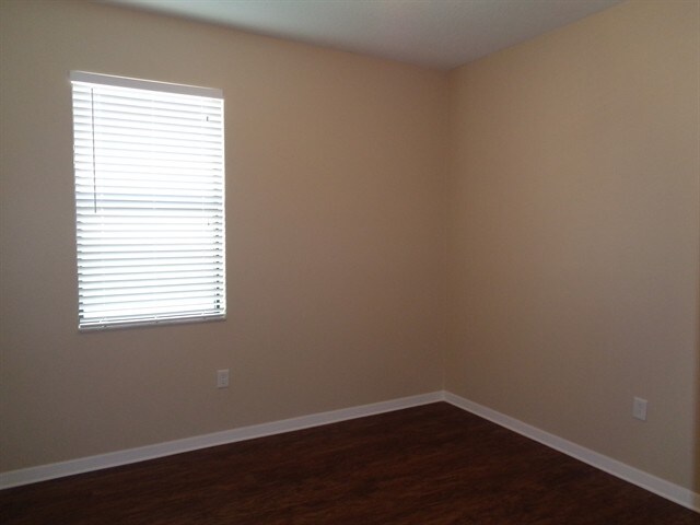 Building Photo - 11640 Palmetto Pine St