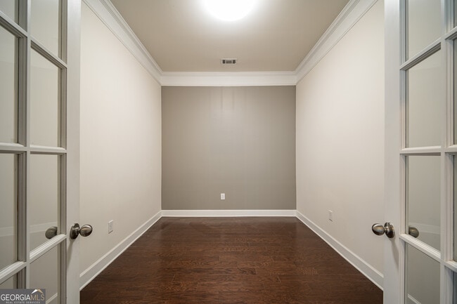 Building Photo - 2483 Norwood Dr SE