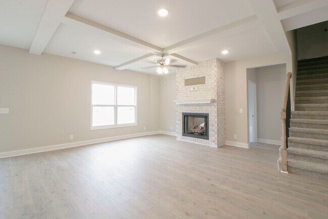 Building Photo - 477 Herman Dr