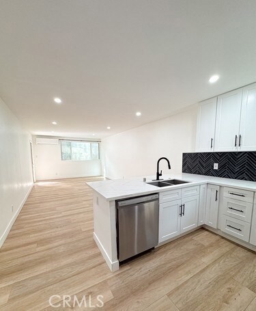 Building Photo - 17000 Burbank Blvd