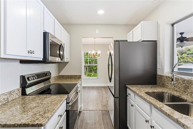 Building Photo - 616 Water Rd