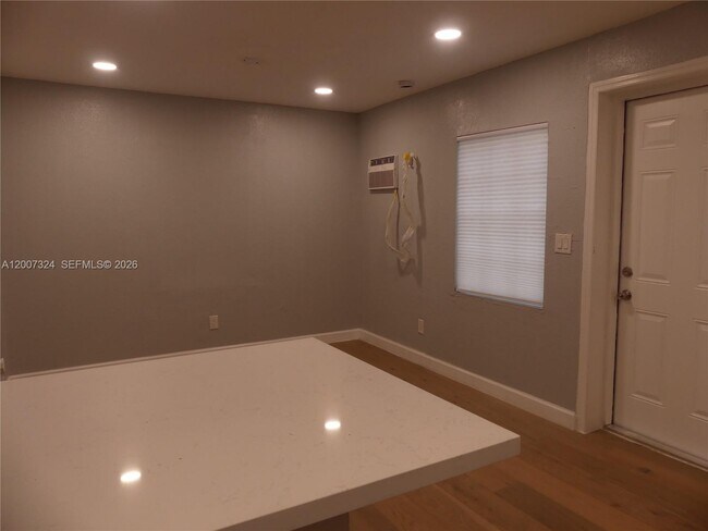 Building Photo - 161-165-165 NW 40th St