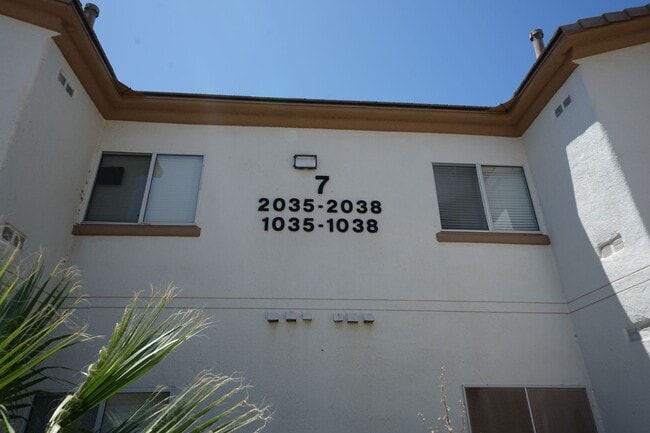 Building Photo - 5655 E Sahara Ave