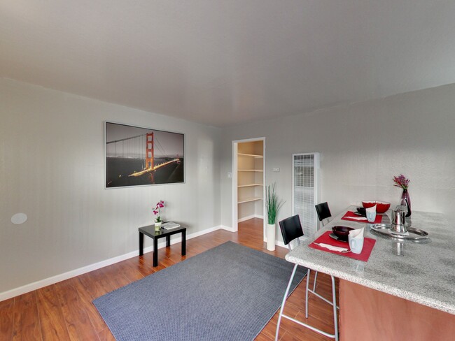 Floorplan - 2000 Linden