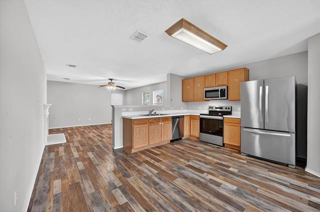 Building Photo - 1201 Lambert Dr