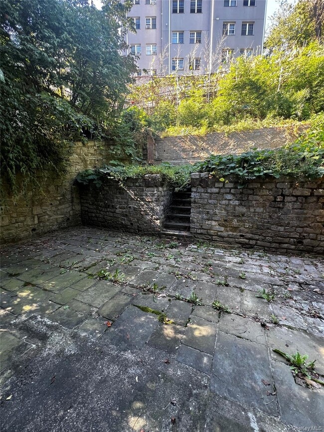 Building Photo - 3461 Irwin Ave