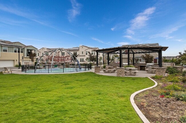 Building Photo - Village of Escaya - 3 Br 2.5 Ba - 2 car attached garage - must see this fabulous community!