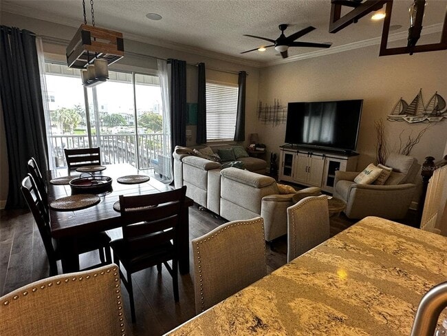 Building Photo - 6072 Moorings Dr S