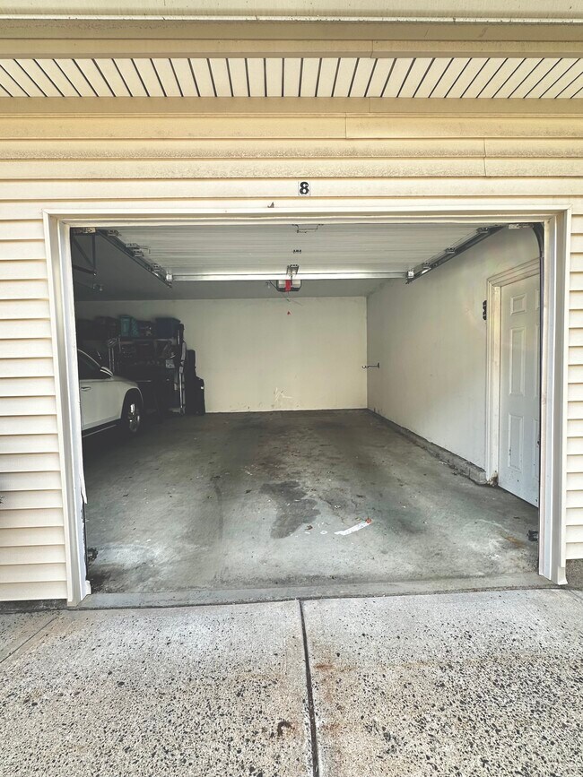 1-car garage - 295 Ridge Rd