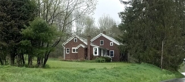 Building Photo - 323 Co Hwy 6