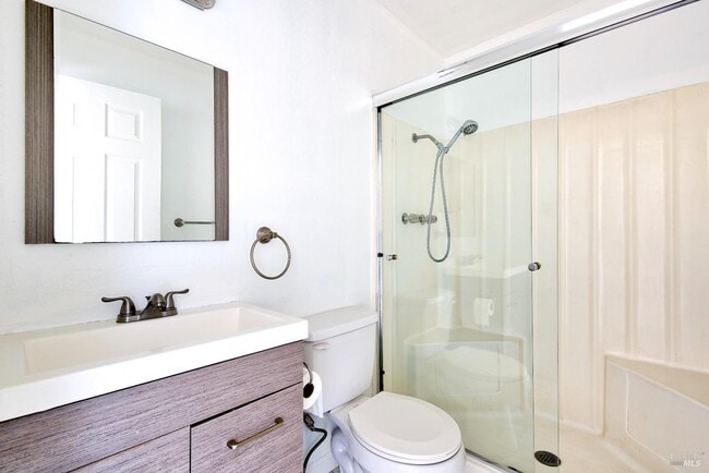 Building Photo - 355 Parkview Terrace