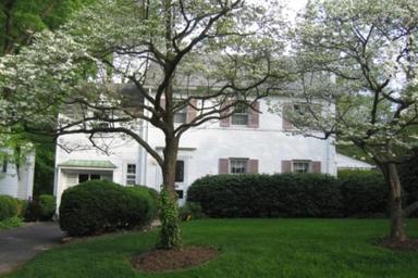 Building Photo - 9405 Locust Hill Rd