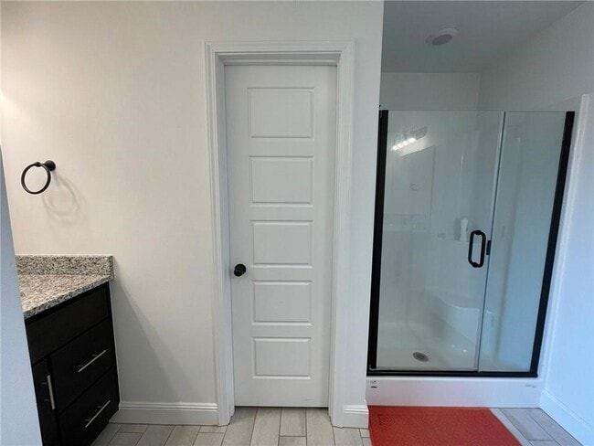 Building Photo - 2415 England Ln