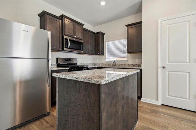 Building Photo - 408 Mystic Slopes Dr