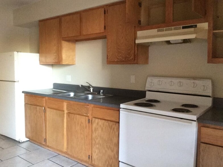 Building Photo - 621 N 30th Pl