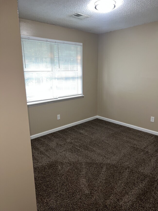Building Photo - 8431 Moultrie Dr