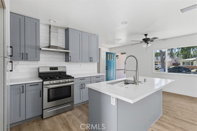 Building Photo - 404 Adlena Dr