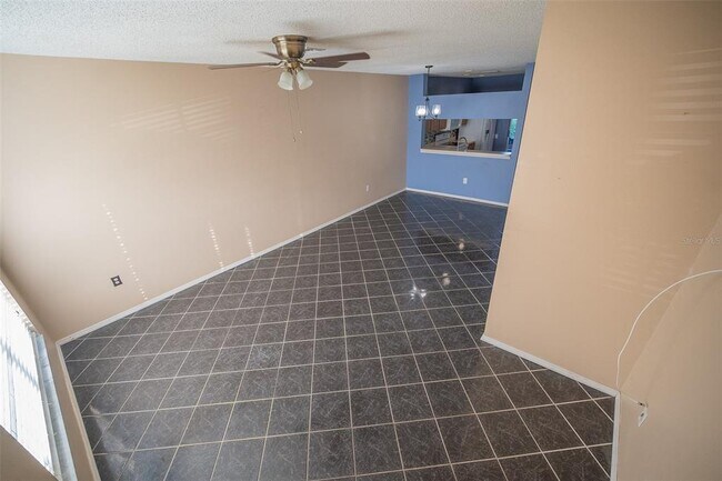 Building Photo - 1250 Redondo Way