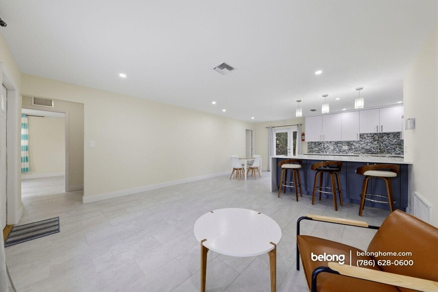 Building Photo - 2631 NW 47th Ave