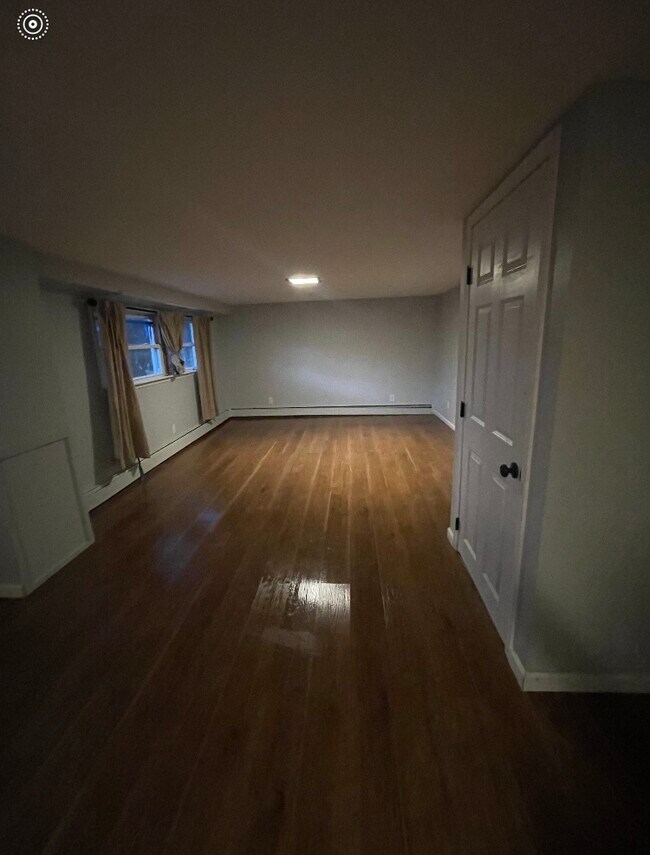 Building Photo - 1009 Beechwood Ln