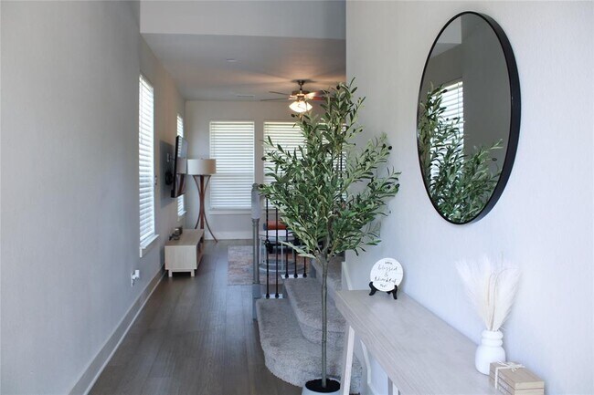 Building Photo - 1007 Harwell Loop