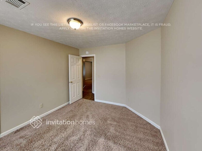 Building Photo - 810 Trellis Pond Ct