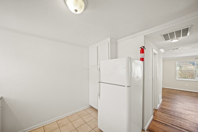 Building Photo - 1539 Hawthorne St